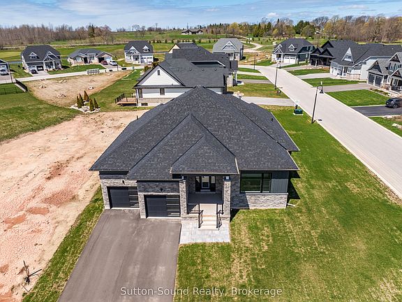 4th image of 116 Laurens Ln