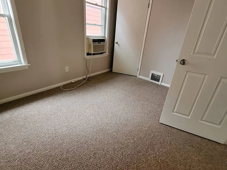 2078 Fairview Ave — Photo 5