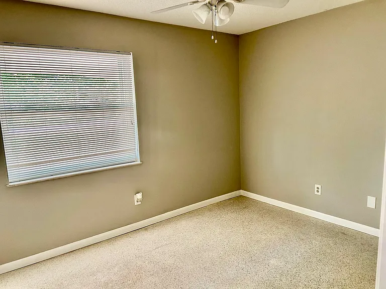 2095 NW Fork Rd — Photo 10