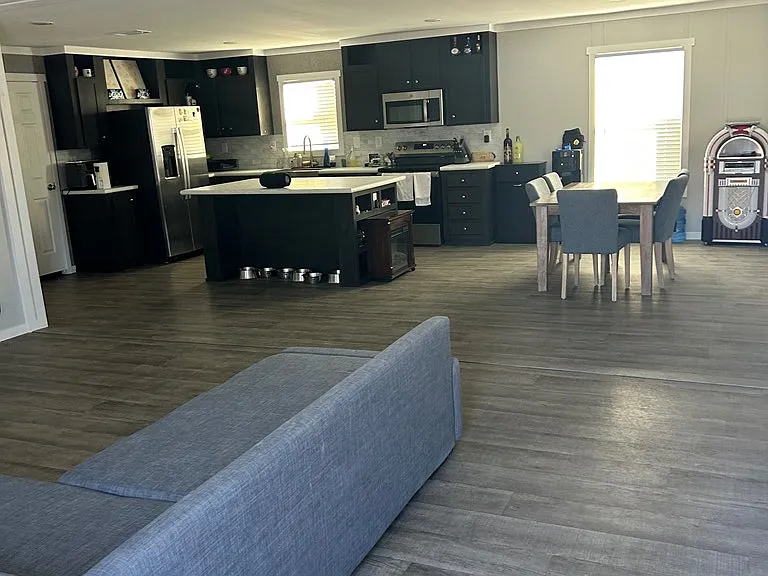 348 Remington Dr — Photo 8