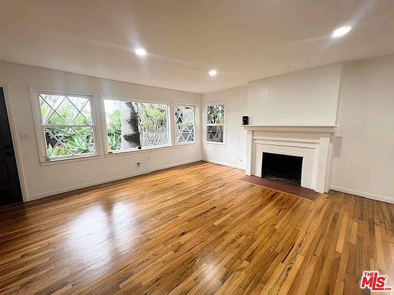2416 Boone Ave — Photo 15