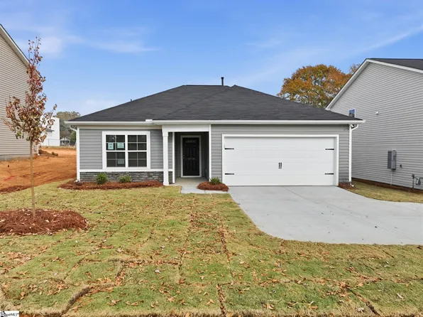 1014 S Welcome Rd, Greenville, SC 29611