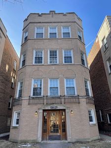 2625 W Greenleaf Ave, Chicago, IL, 60645