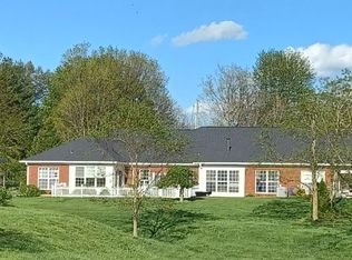 8602 Mill Spring Pl, Louisville, KY 40228