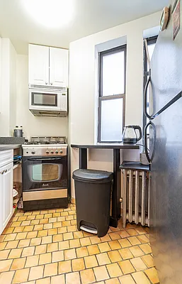 Rented by Compass | media 6