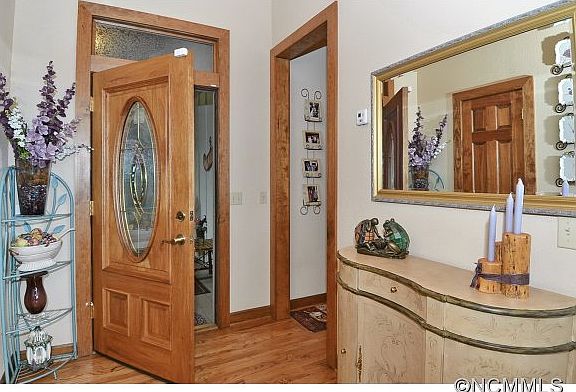 2nd image of 18 Covey Trl