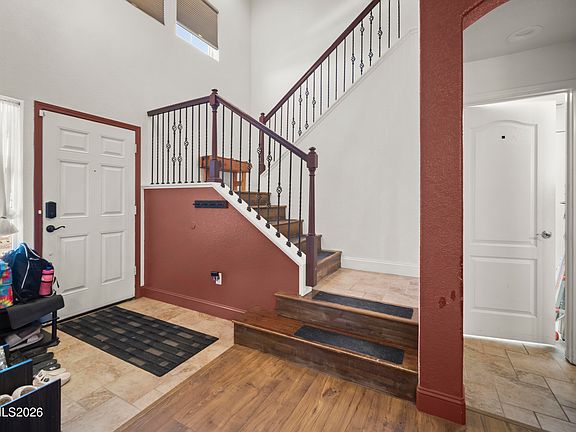 4th image of 131 Hazelnut Dr