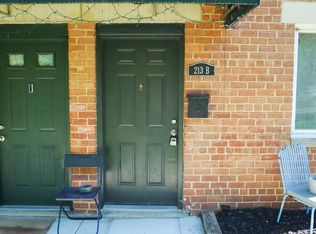 213 Dawson Ave APT B, Rockville, MD 20850