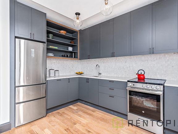 3rd image of 535 Franklin Ave #5O