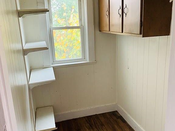 5th image of 164-166 Elliot Ave #1