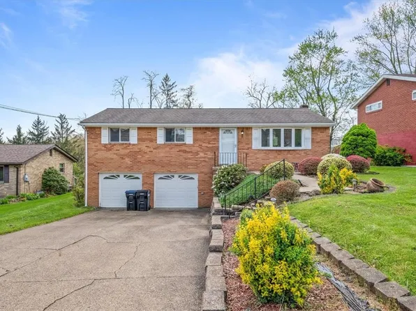 209 Clubside Dr, Coraopolis, PA 15108