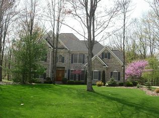 7140 Brenda Lee Dr, Walton Hills, OH