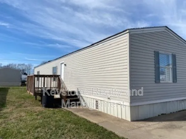 726 Trevor Ln, Oak Grove, KY 42262