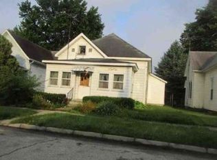 709 N Sexton St, Rushville, IN