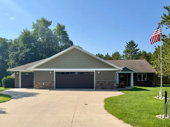 1847 Spruce Grove Trl, Detroit Lakes, MN 56501