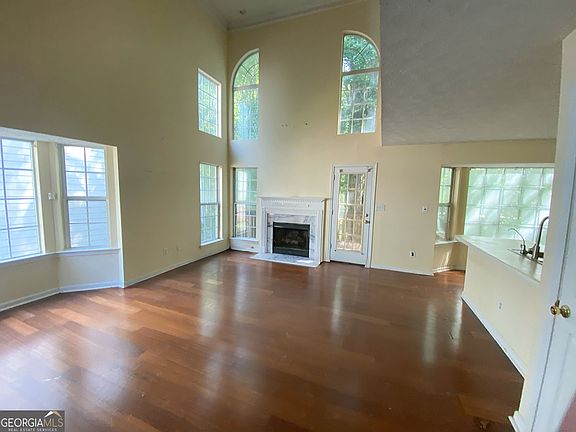 4th image of 6514 Charter Way