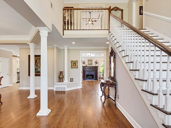 4th image of 1262 Auburn Woods Dr