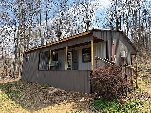 2nd image of 701 Roughshod Ln