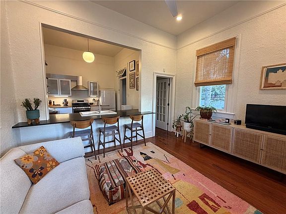5th image of 1458 N Rocheblave St