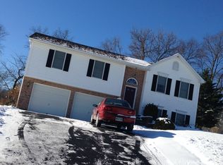19657 Marigold Dr, Hagerstown, MD 21742