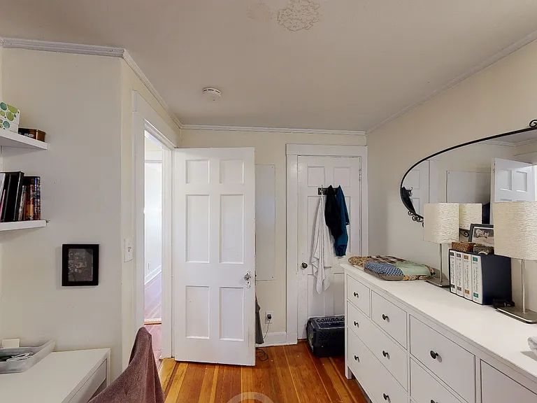 38 Gibson St #7 — Photo 9