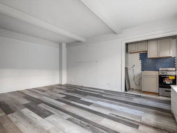 339 East 58th Street image 4 of 9