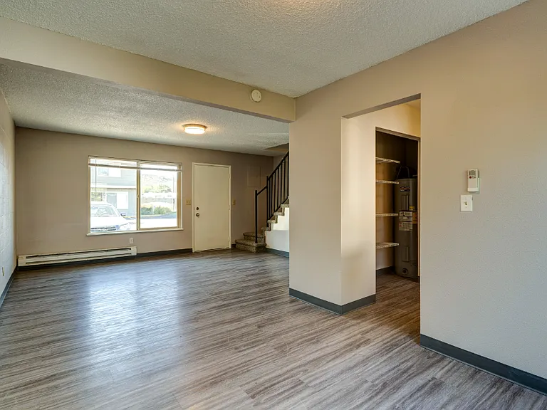 Rio Vista Townhomes — Photo 3