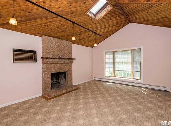 2nd image of 205 Kensington Ave
