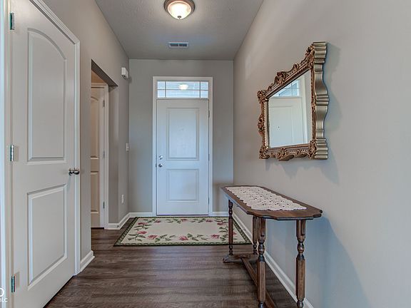 3rd image of 5244 Hearst Ln