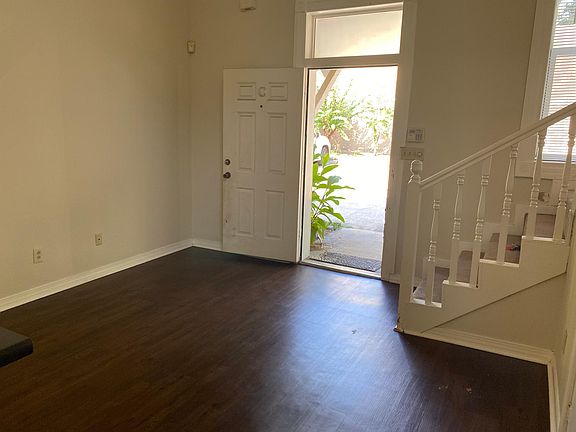 3rd image of 2323 University Ave #C