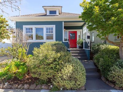 6220 Baker St, Oakland, CA, 94608