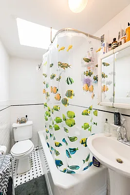 Rented by Highline Residential | media 23