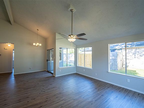 4th image of 10935 Almond Grv