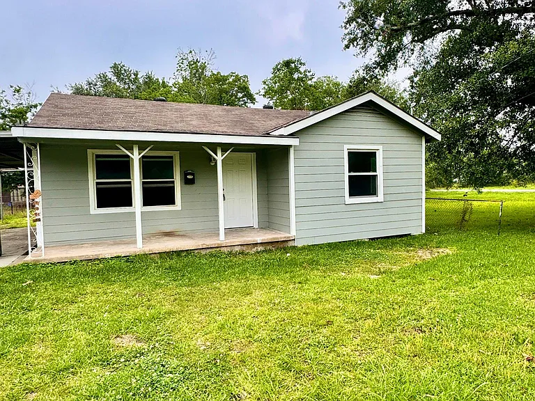 1720 Ives St — Photo 3