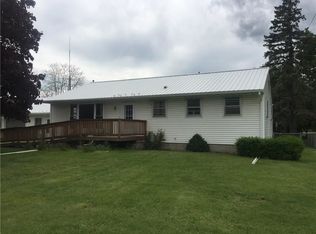 25 S Main St, Almond, NY 14804