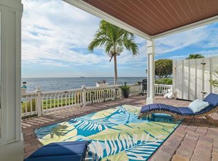 4890 Coquina Key Dr SE APT B, Saint Petersburg, FL 33705