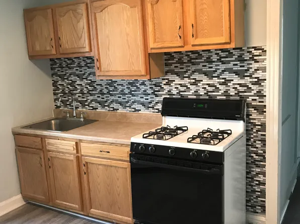 165 Douglass St APT 3, Reading, PA 19601