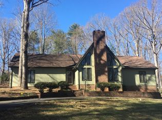 717 Colonial Dr, North Wilkesboro, NC 28659