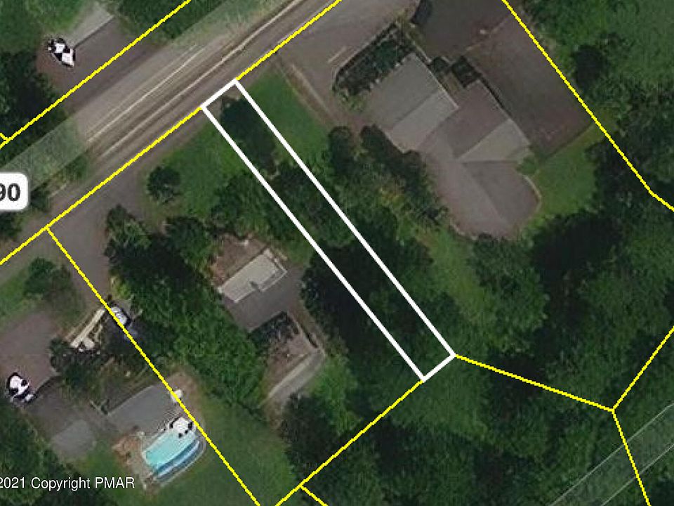 2nd image of 390 Route