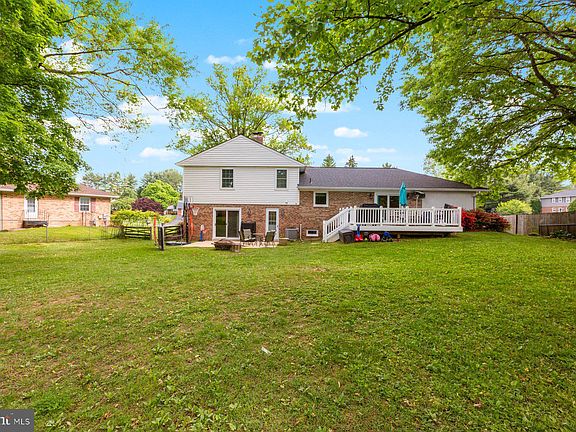 5th image of 3628 Toddsbury Ln