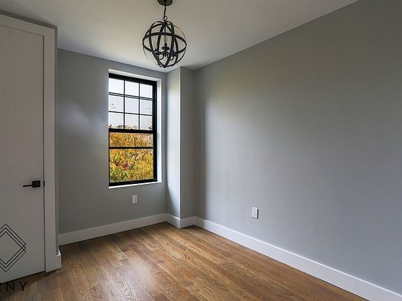 3rd image of 972 Gates Ave #209