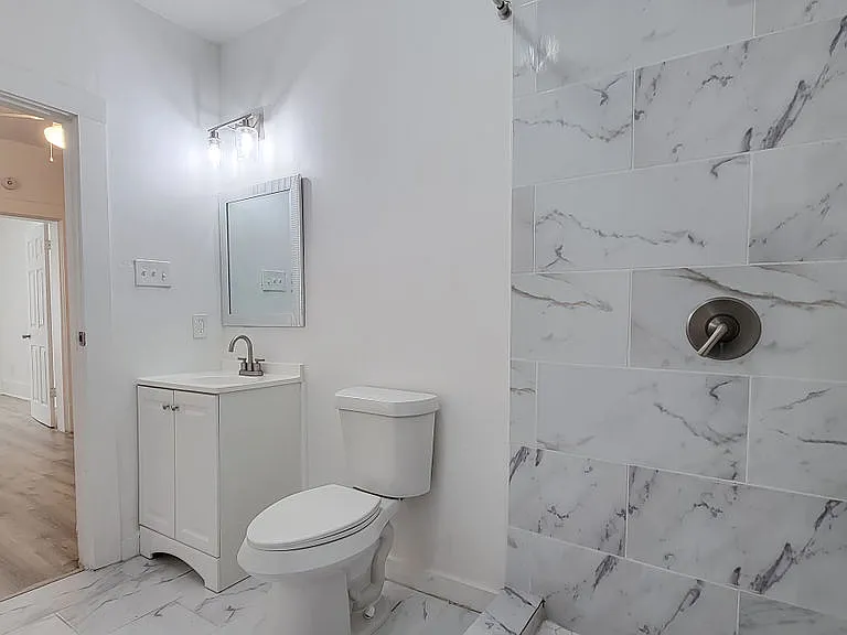 121 W Moore St #101 — Photo 13
