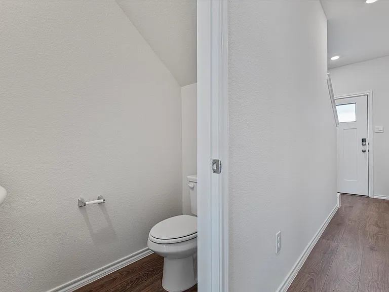 6229 Holly Springs Rd — Photo 3