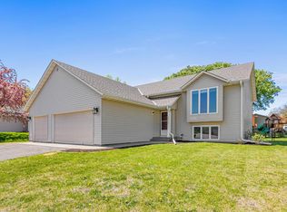 15705 Hannover Path, Apple Valley, MN 55124