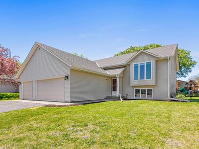 15705 Hannover Path, Apple Valley, MN, 55124