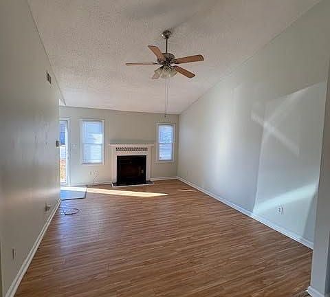 2nd image of 1907 White Hollow Dr