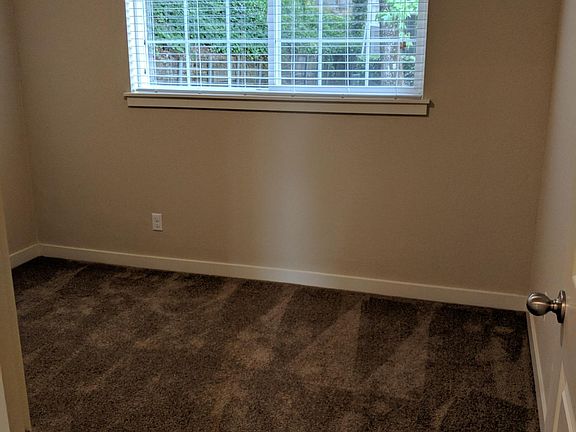 3rd image of 2305 S 74th St