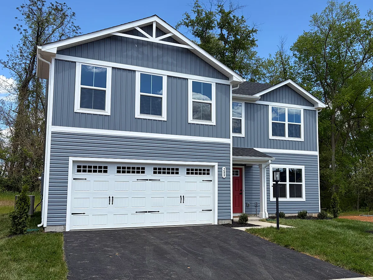 front view - 289 Walsh Ln