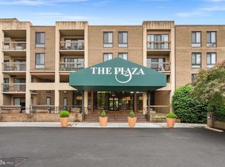 803 N Howard St APT 435, Alexandria, VA 22304
