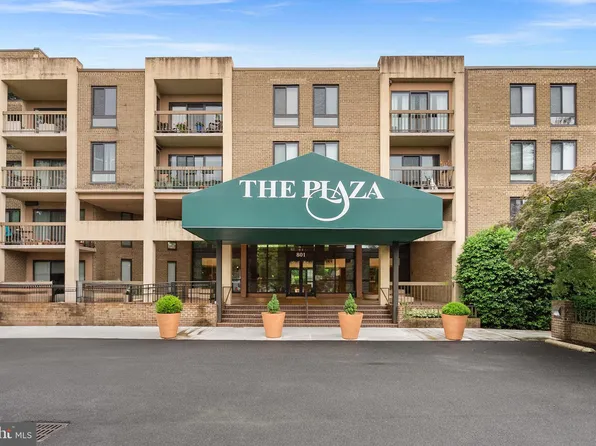 803 N Howard St APT 435, Alexandria, VA 22304